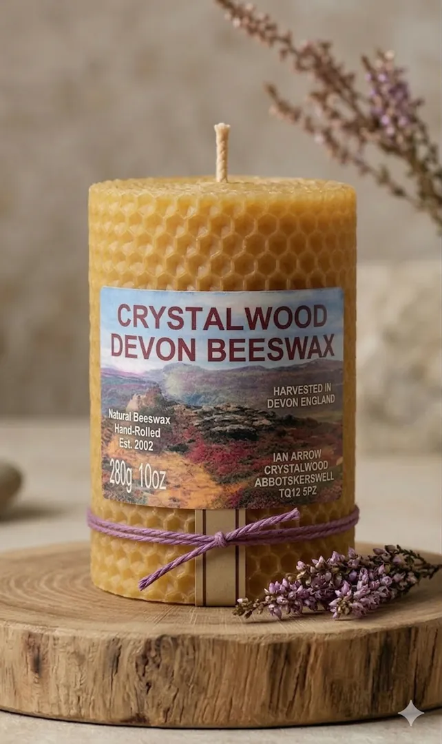 Rolled beeswax candles